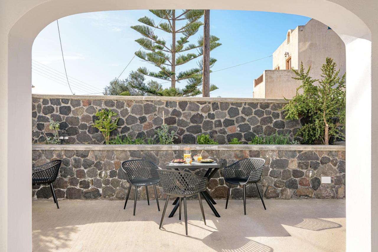 Thealos Santorini Pyrgos Kallistis Luaran gambar